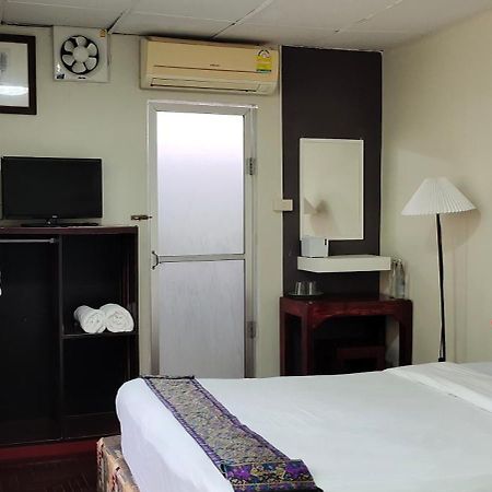 Born Guest House Τσιάνγκ Μάι Εξωτερικό φωτογραφία